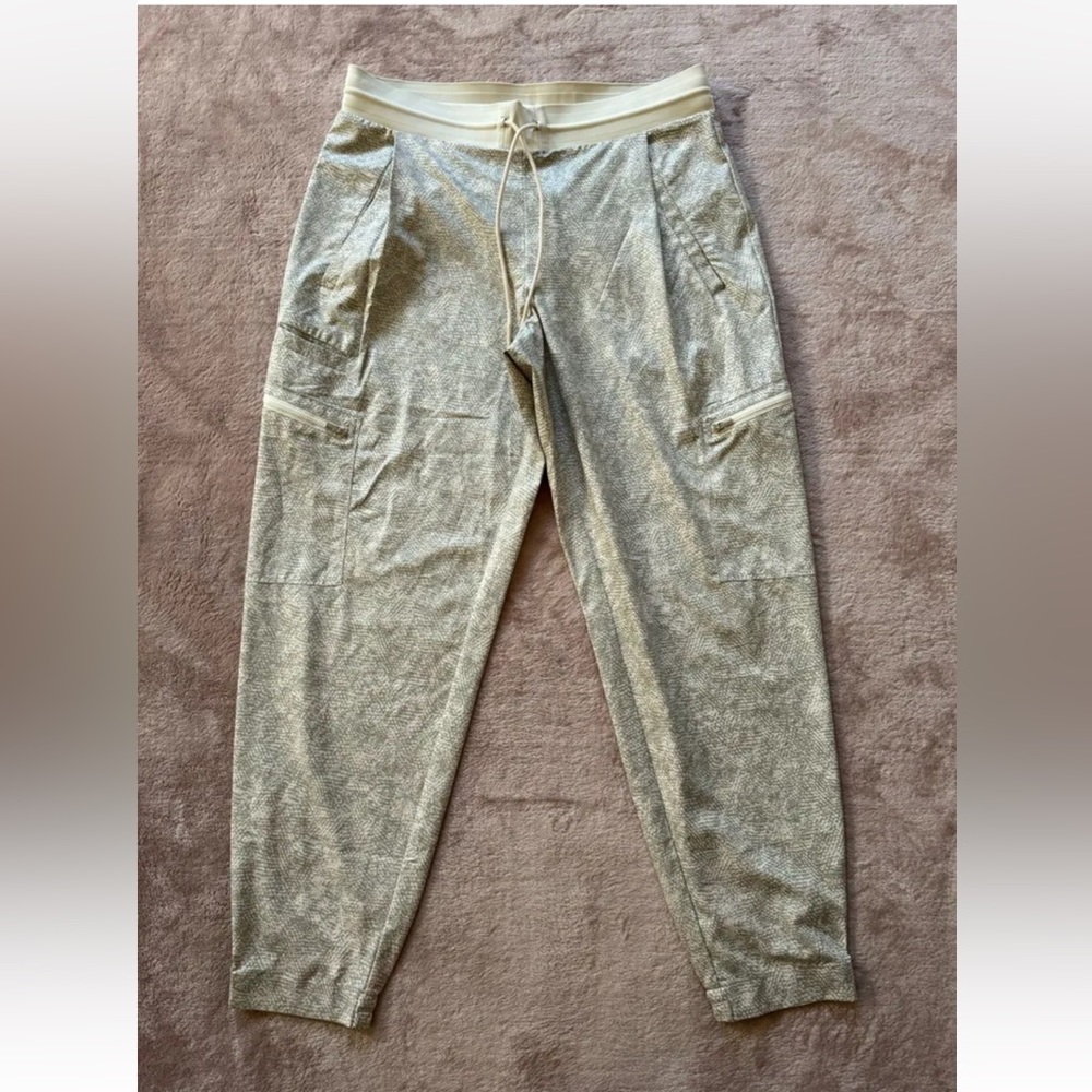 Athleta Venture Printed Pant Jogger Silky Casual Everyday Wear Size‎ 10